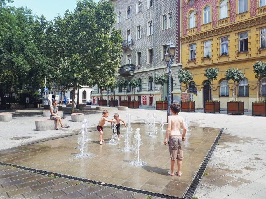 Central 30M2 A/C Apartment, 3 Min From Ny Cafe Budapest Exterior foto