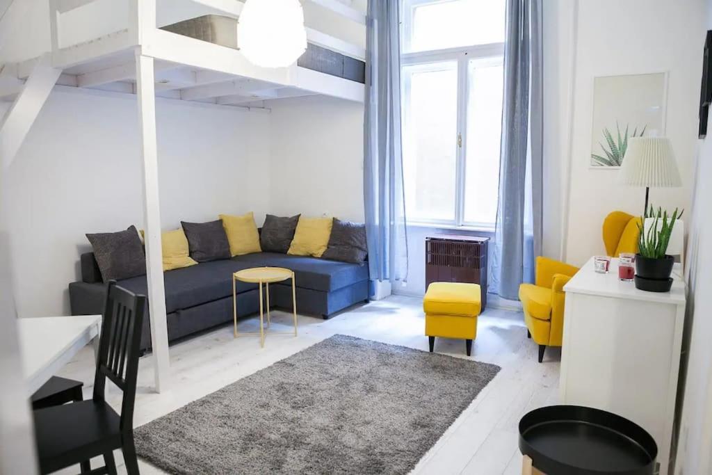 Central 30M2 A/C Apartment, 3 Min From Ny Cafe Budapest Exterior foto